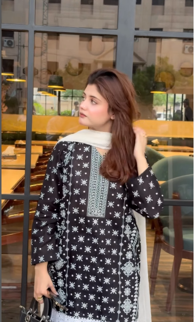 Haya – 2PC Stitched Lawn Suit Set